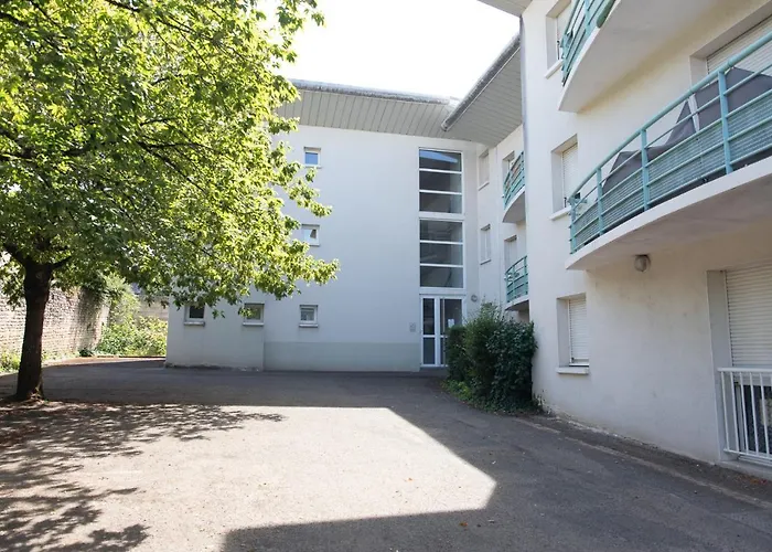 Lägenhet Fontanes Niort